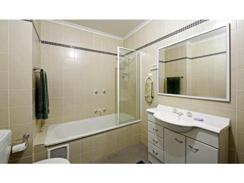 Unit 12/20 Federal Highway, Watson ACT 2602