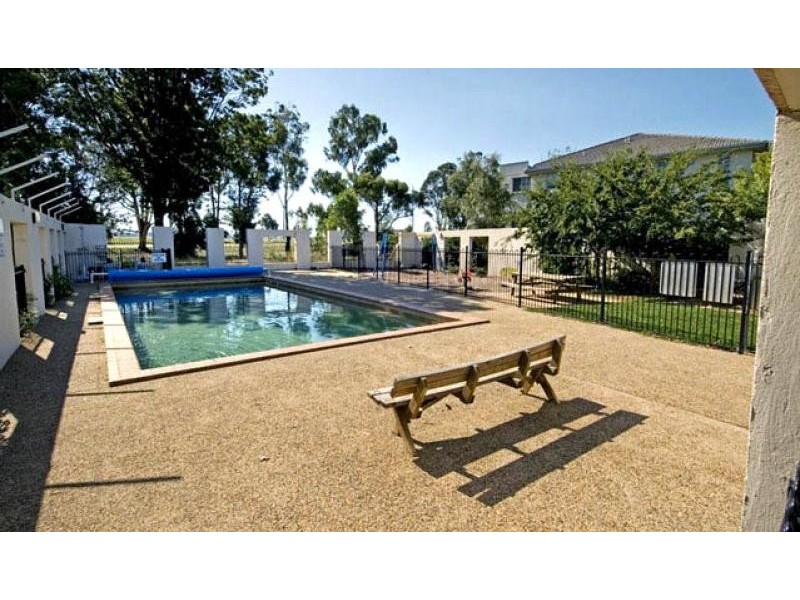 Unit 12/20 Federal Highway, Watson ACT 2602