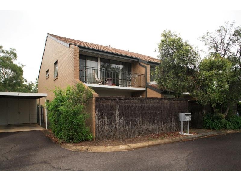 Unit 124/26 Oliver Street, Lyneham ACT 2602