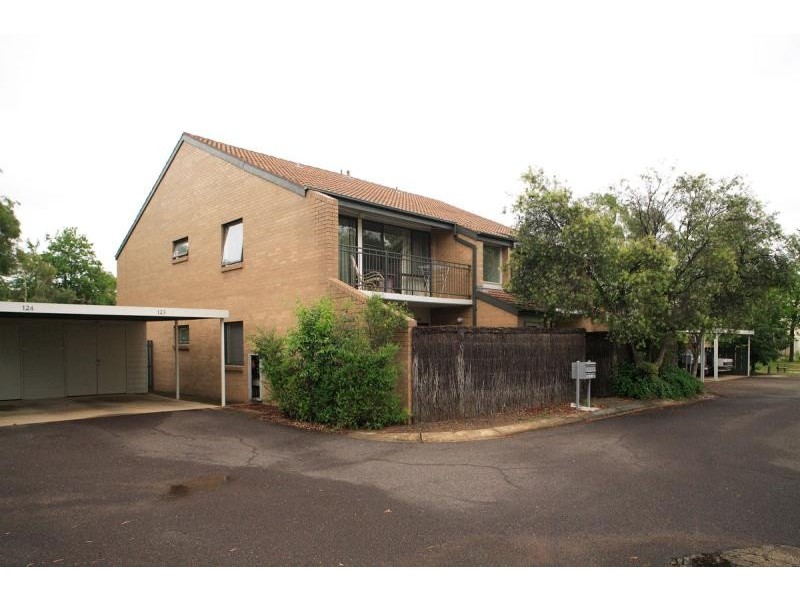 Unit 124/26 Oliver Street, Lyneham ACT 2602