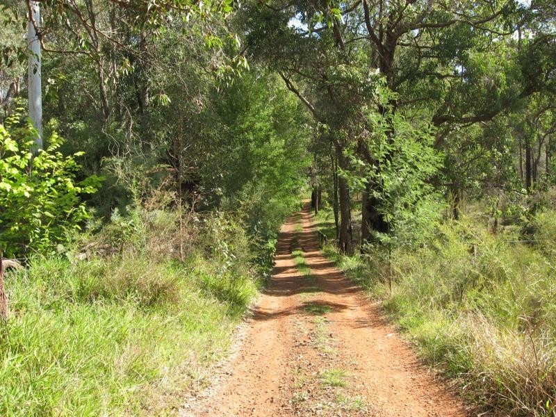 350 Gill Street, Mundaring WA 6073