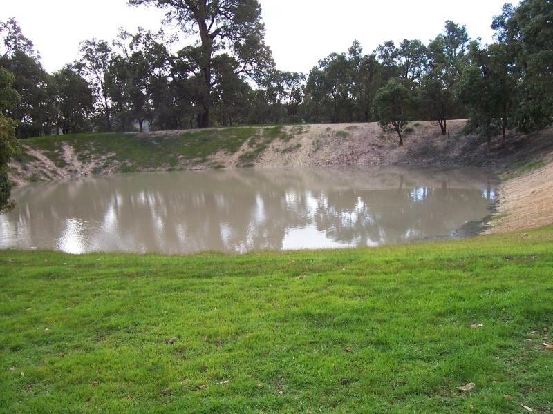 307 Chinganning Rd, Woottating WA 6562