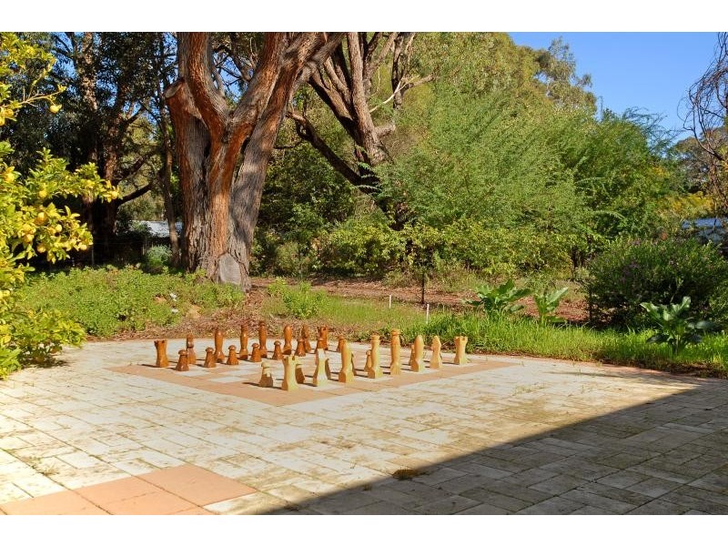 325 Helena Tce, Sawyers Valley WA 6074