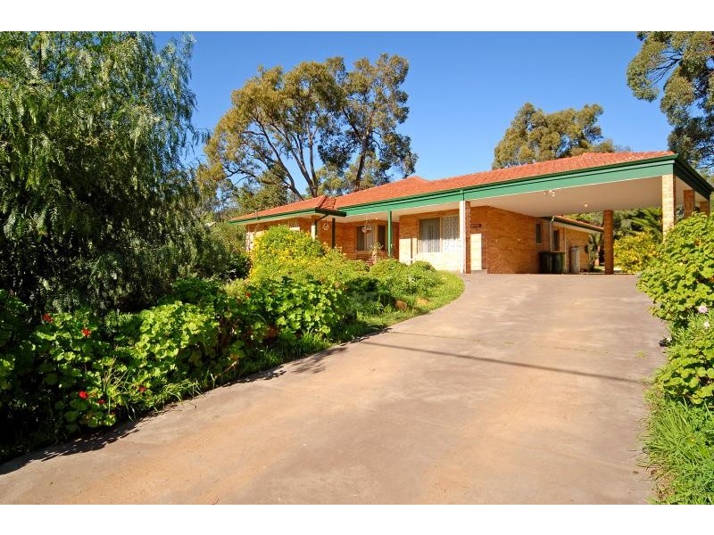 325 Helena Tce, Sawyers Valley WA 6074