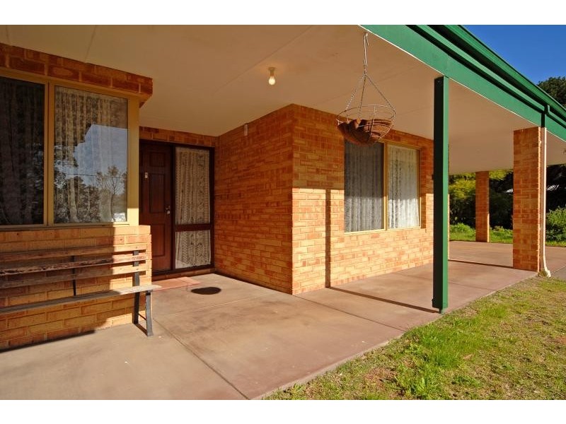 325 Helena Tce, Sawyers Valley WA 6074