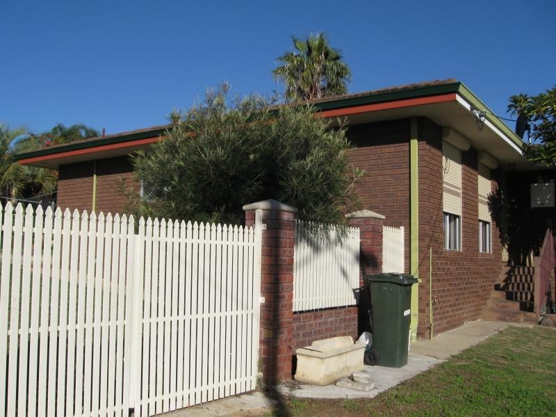 6 A Brownfield Drive, Swan View WA 6056