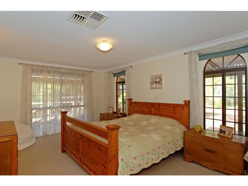 4815 OLD NORTHAM ROAD, Chidlow WA 6556