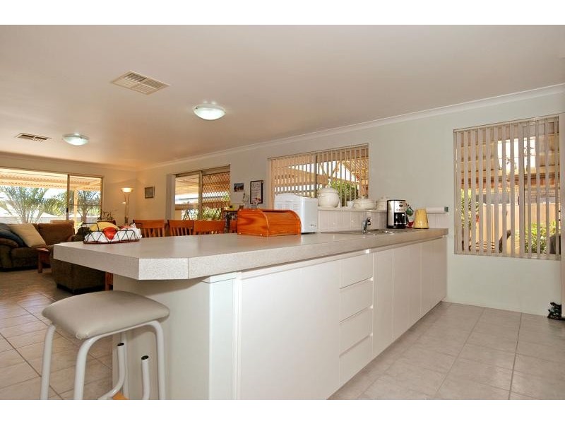 14 Pilbara Crescent, Jane Brook WA 6056