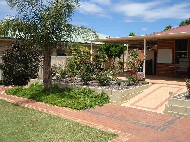 14 Pilbara Crescent, Jane Brook WA 6056