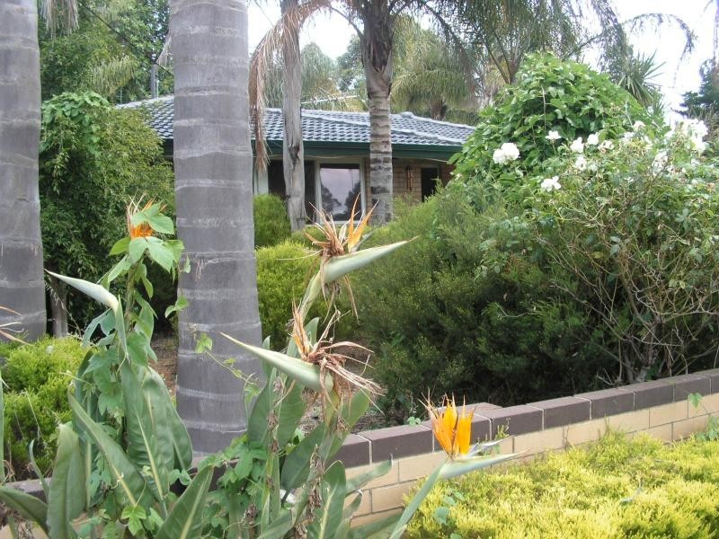 2 Yilgarn Street, Mundaring WA 6073