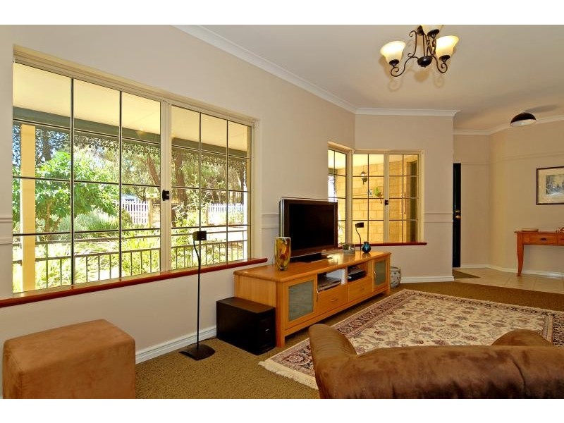 2030 Richardson Rd, Parkerville WA 6081