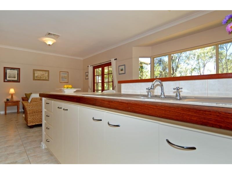 2030 Richardson Rd, Parkerville WA 6081