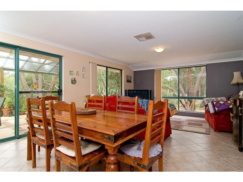 53 Onslow St, Chidlow WA 6556