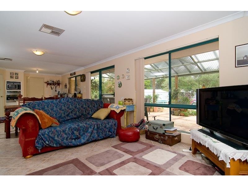 53 Onslow St, Chidlow WA 6556