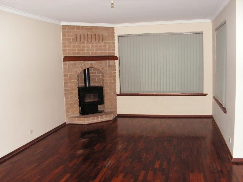 39 Pagnell Way, Swan View WA 6056