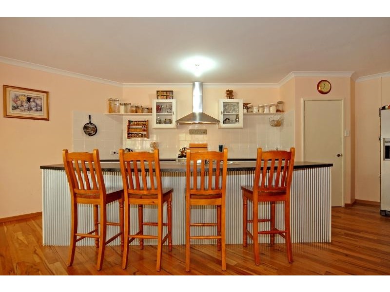 125 Avoca Glen, Stoneville WA 6081