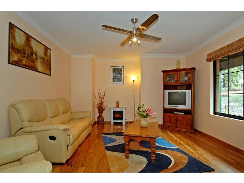 125 Avoca Glen, Stoneville WA 6081