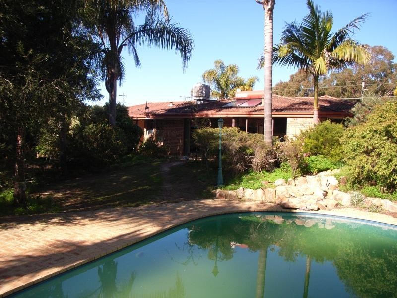 5685 Great Eastern Highway, Mundaring WA 6073