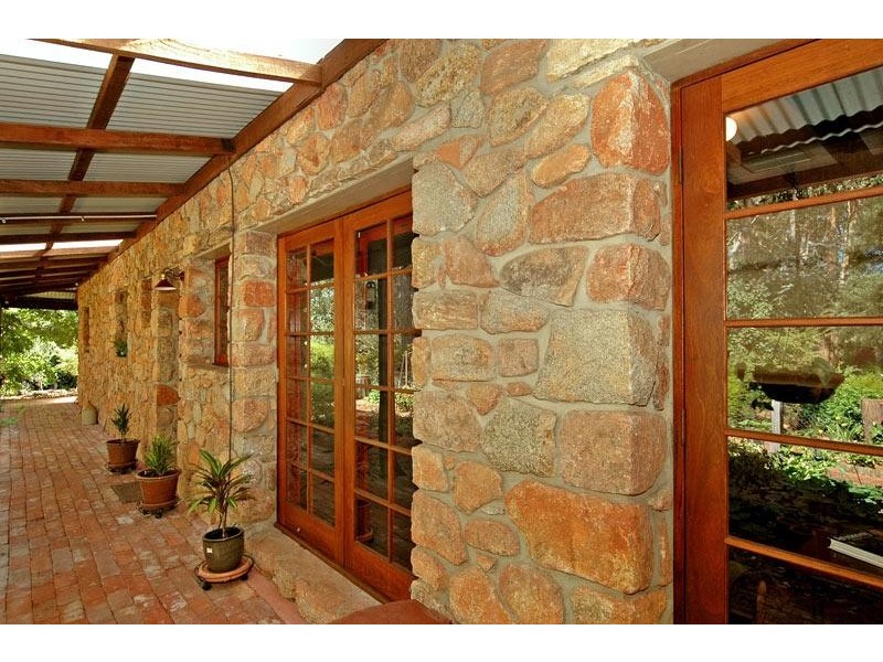 28 Matthews Way, Stoneville WA 6081