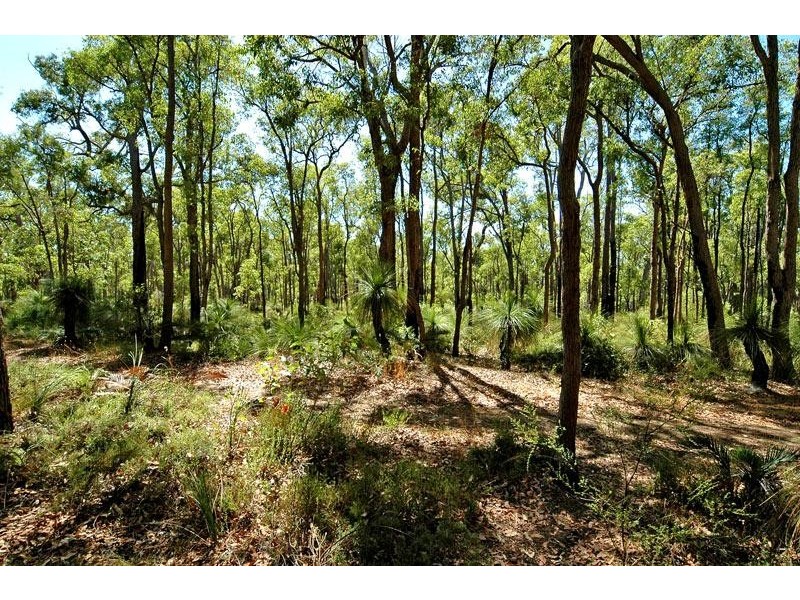 28 Matthews Way, Stoneville WA 6081