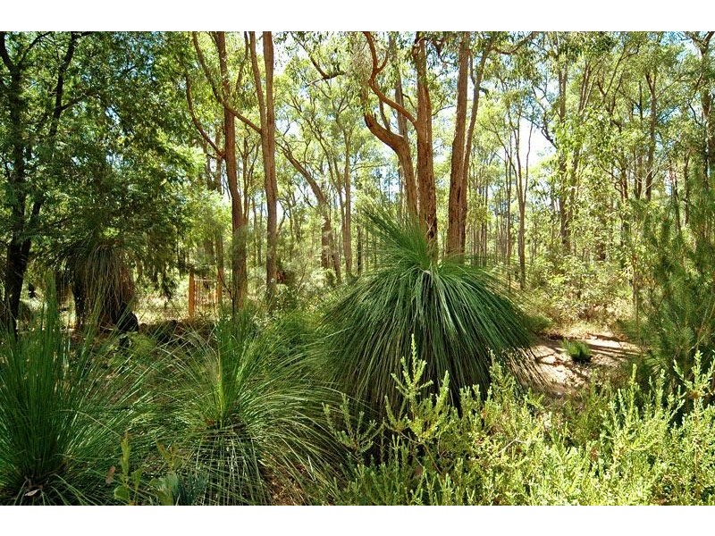 28 Matthews Way, Stoneville WA 6081