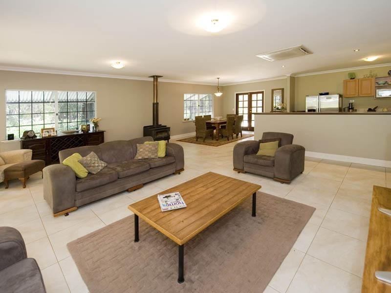 45 Timbertop Way, Stoneville WA 6081