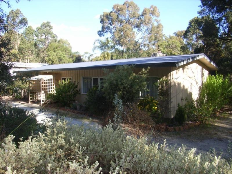 550 Stevens Street, Mundaring WA 6073