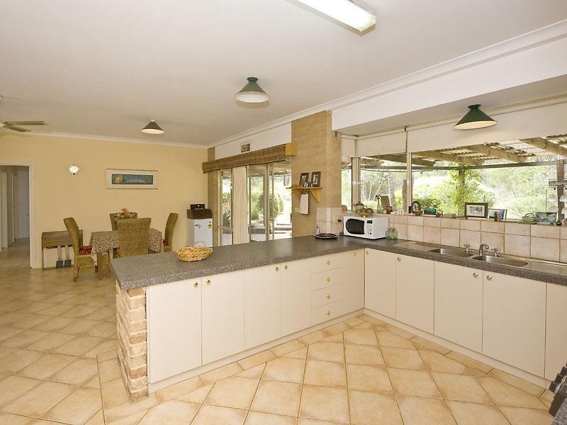 2030 Forge Drive, Chidlow WA 6556