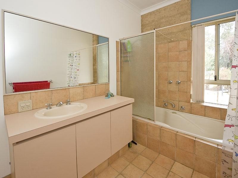 2030 Forge Drive, Chidlow WA 6556