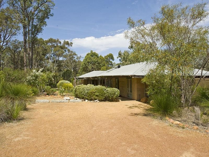 2030 Forge Drive, Chidlow WA 6556