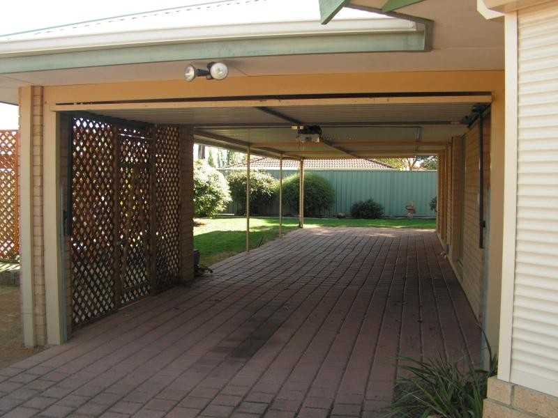 55 Edwards Entrance, Stratton WA 6056