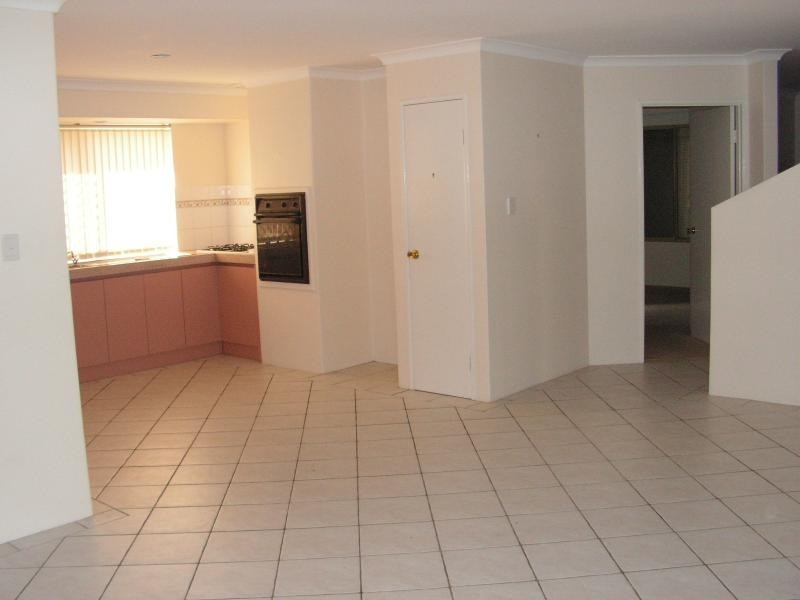 55 Edwards Entrance, Stratton WA 6056