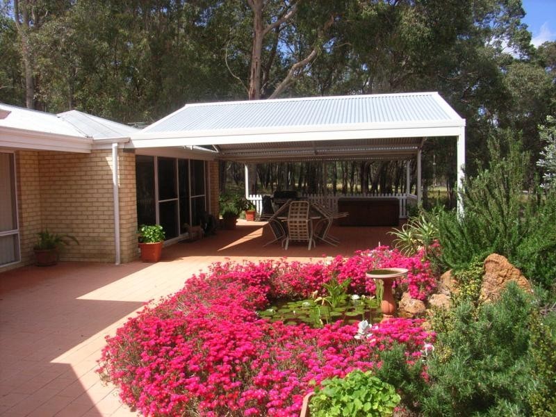 80 Inthanoona Road (off Bunning Road), Gidgegannup WA 6083
