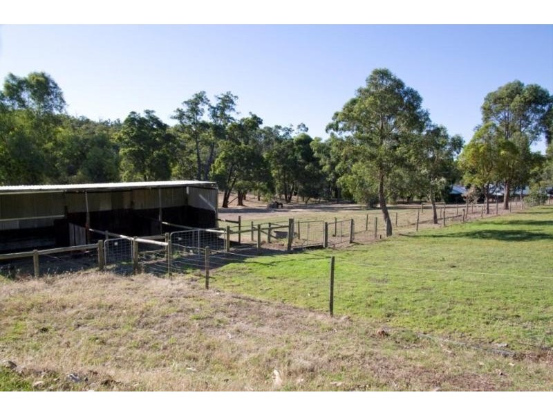 9 Park Road, Hovea WA 6071