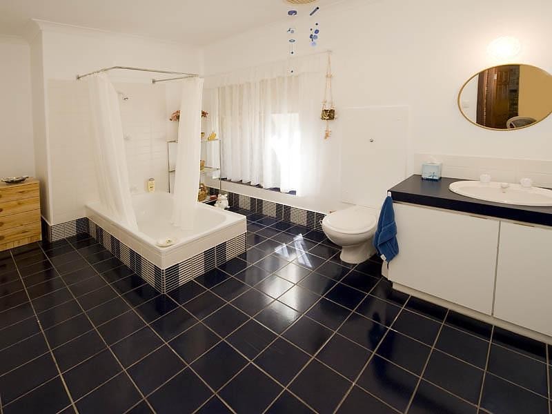 900 Kintore Road, Parkerville WA 6081