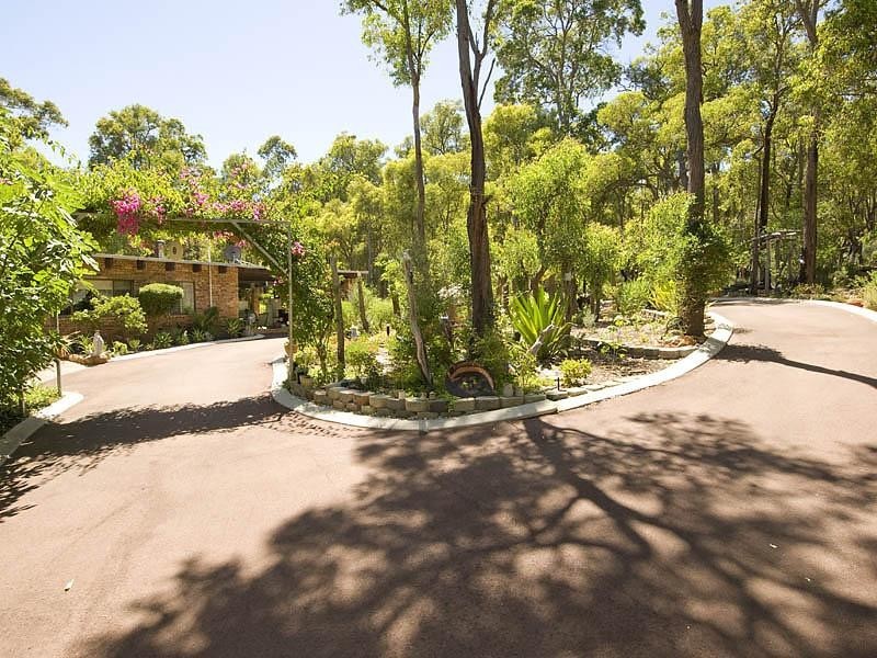 900 Kintore Road, Parkerville WA 6081