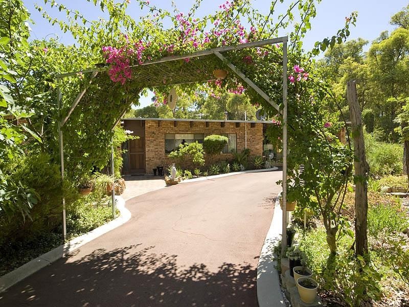 900 Kintore Road, Parkerville WA 6081