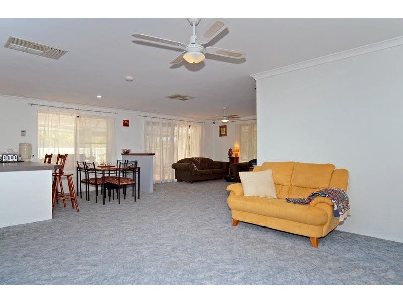 95 Eagle Street, Mundaring WA 6073