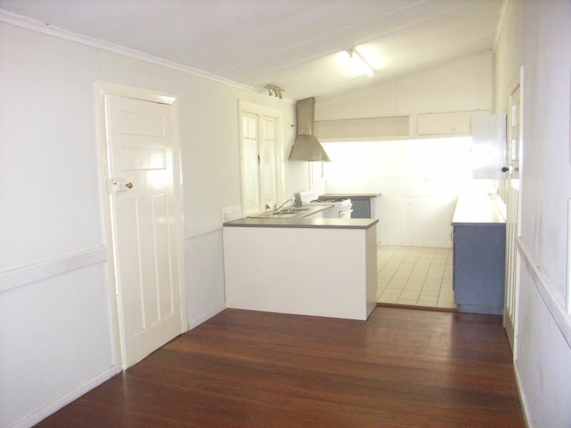 5 Evans Street, Mount Helena WA 6082