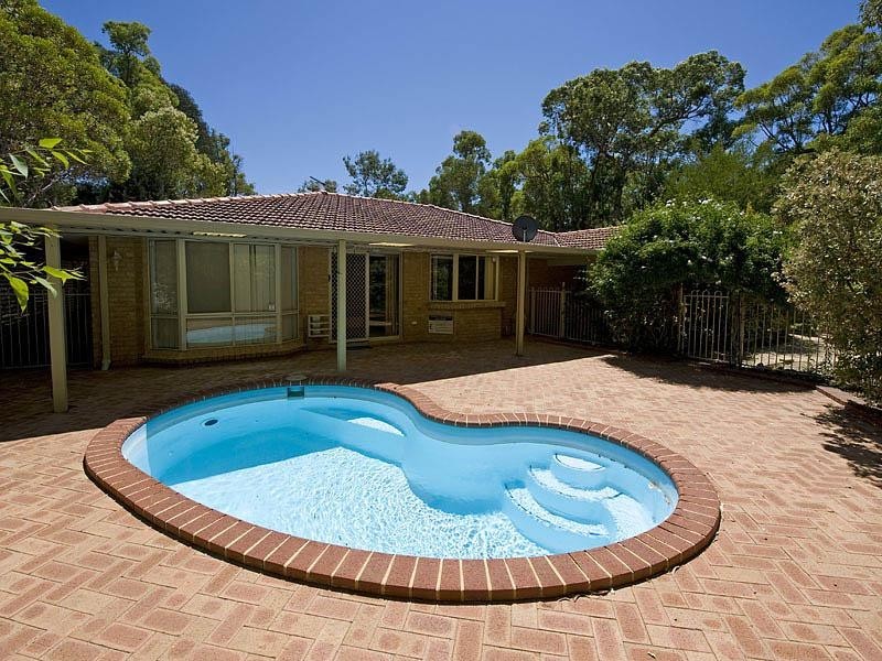 20 Kirkstall Way, Sawyers Valley WA 6074