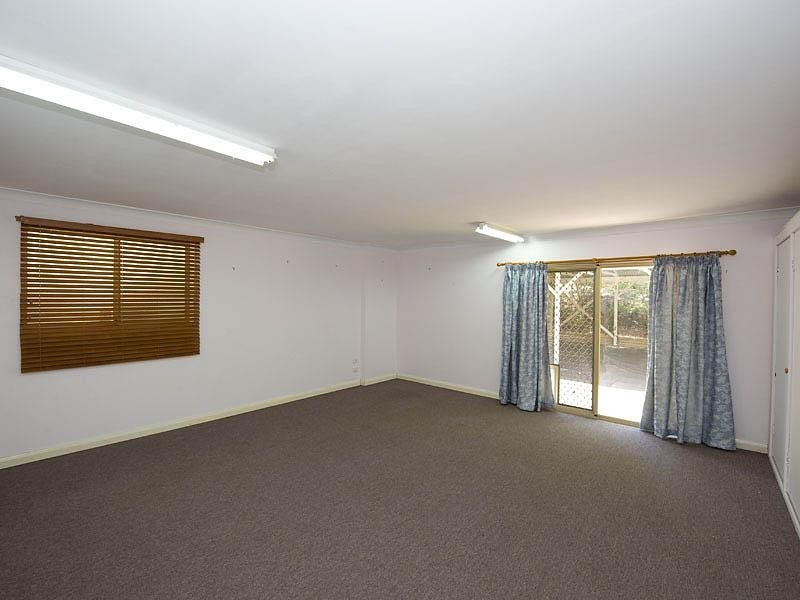 20 Kirkstall Way, Sawyers Valley WA 6074