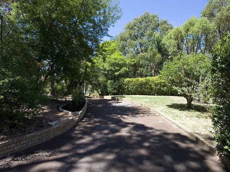 20 Kirkstall Way, Sawyers Valley WA 6074