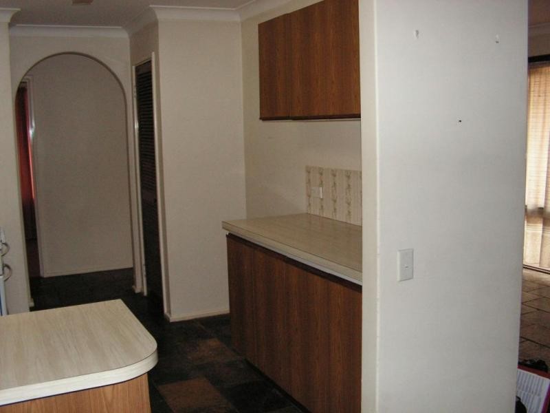 23 Hartung St, Mundaring WA 6073