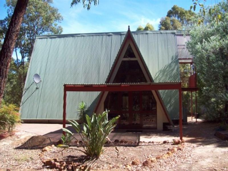 360 Cleaver St, Chidlow WA 6556
