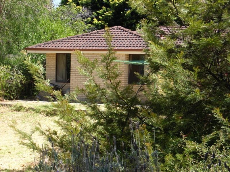 Unit 2/7490 Great Eastern Hwy, Mundaring WA 6073