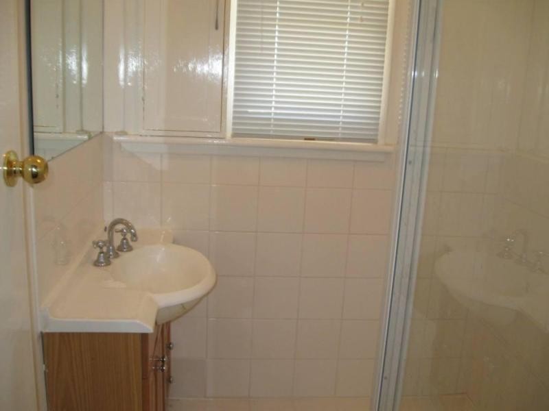 9 Monger St, Beverley WA 6304