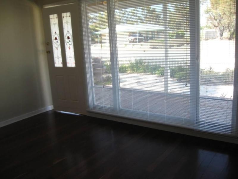 9 Monger St, Beverley WA 6304