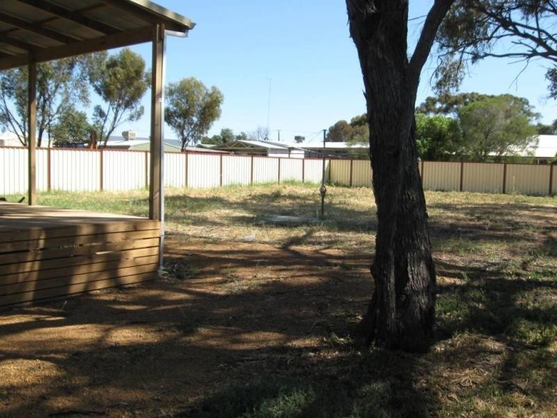 9 Monger St, Beverley WA 6304