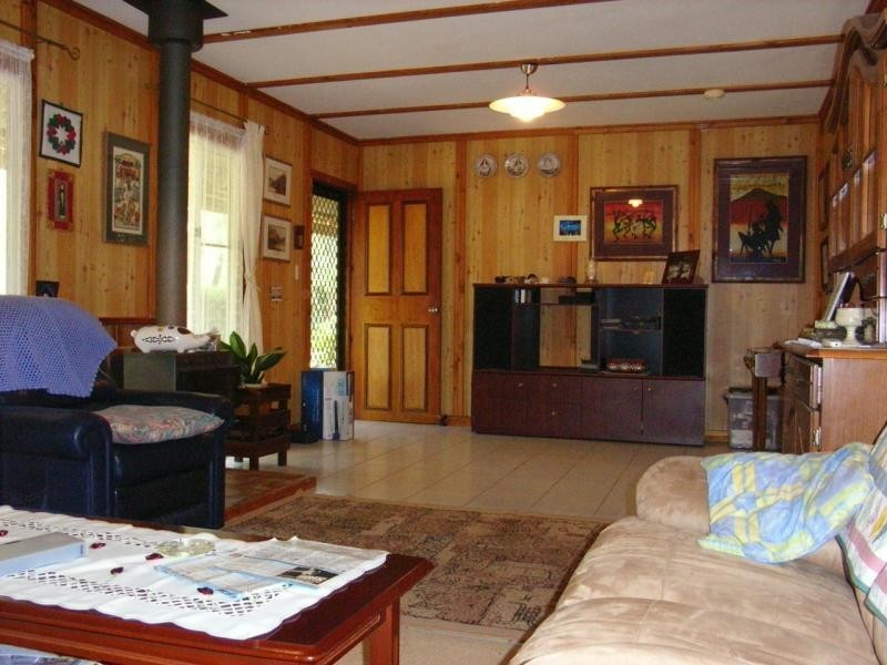 8 Reservoir St, Chidlow WA 6556