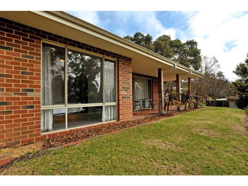 27 Wilson Street, Wooroloo WA 6558